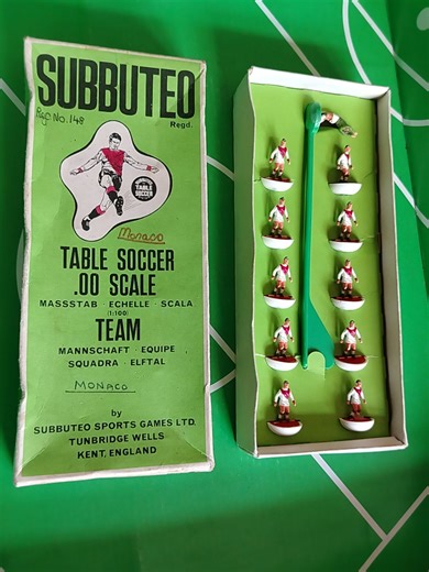 Heavyweight Subbuteo from the Late 1960s to 1970s