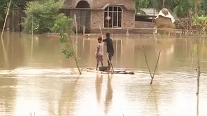 Floods submerge houses in India