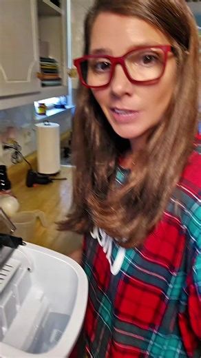 Essential Cleaning Tips for Your Countertop Ice Maker