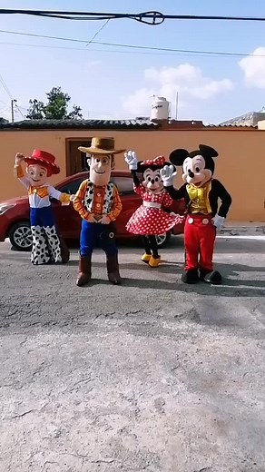 Shows Infantiles Retro Kids en Mérida Yucatán | Mickey Mouse y Woody