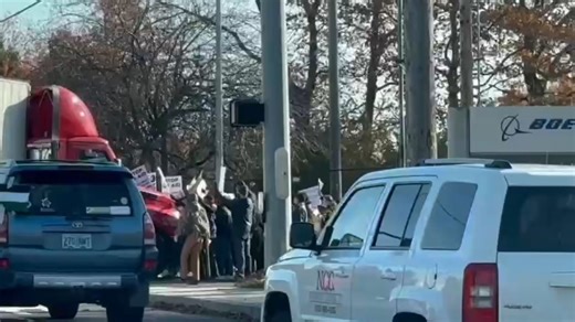 Group protesting in support of Palestine gathers outside Portland Boeing facility