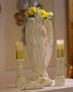 Turn your home ethereal with these charming vintage decors from Satori. For more inspiring affordable home decor items, visit any of our Satori branches. Satori : Road#44 House#121D (2nd Floor) Gulshan-2 Dhaka-1212. Opposite of Pink city besides Persona. Contact: 8801841728674 Google map: https://goo.gl/maps/DH7AzU7GYbFmZMjp7 Lumiere: Road#27 House#21K (1st Floor) Banani-1213, Banani Playfield Rd. Contact: 8801841216677 Google map: https://goo.gl/maps/xNCk7WvLx6fnEaXk8 SATORI Mini Banani House 7