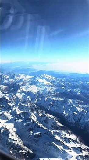 Snow, silence, and strength — the Swiss Alps from above. 🏔🎥
