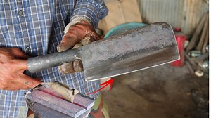 118K views · 1.7K reactions | HOW TO MAKE A SIMPLE BUT SHARP CLEAVER KNIFE FROM LEAF SPRING | METAL WORKS | Facebook