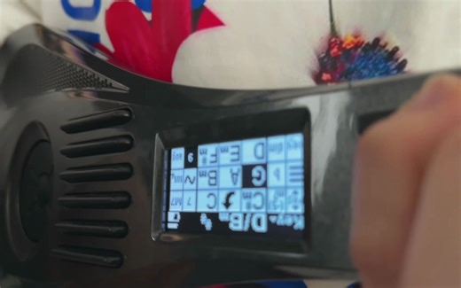 【第一键盘】InstaChord推出可拨奏电子和弦机