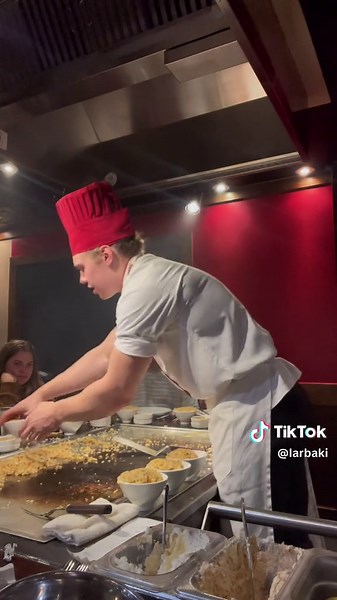 Amazing Hibachi Chef Reactions: Flips, Tricks, and Skills