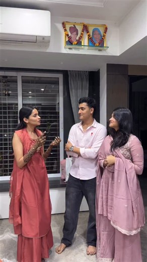 Aakansha and Tanish on Instagram: "Laughing our way through every ritual🥰 (cousin moments, family laughter, fun energy, candid feels, bride side, celebration mood, happy frames, joyful chaos, real moments) #WeddingVibes #CousinMoments #FamilyLaughter #FunEnergy #CandidFeels #BrideSide #CelebrationMood #HappyFrames #JoyfulChaos #RealMoments #IndianWedding #ShaadiSeason #Togetherness #GoodTimes #FunReel"