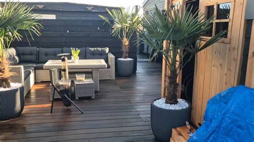 We kunnen lekker buiten zitten met Daniëlle haar verjaardag heerlijk | Rob Zorn