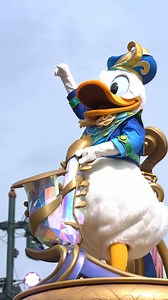 Move with magic at our largest-ever parade, “Friendtastic!” where over 30 Disney Friends across 11 floats sing and dance like never before down Main Street, U.S.A. ✨ Immerse in the magical vibes and find yourself on your feet dancing to the party beat! Purchase a “Non-stop 2-Day Fun Ticket” to enter the park two days in a row by adding just HK$100 to the price of a regular 1-day ticket, and create even more magical memories. Get ready to sing and dance with your favorite Disney friends from June