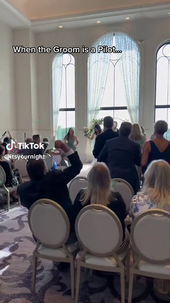 Love Takes Flight: When Your Groom is a Pilot