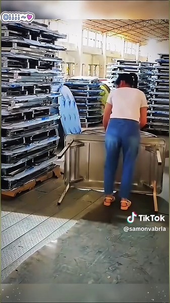 Meja Lipat Stainless: Solusi Praktis untuk Semua Kebutuhan