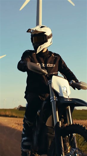 🔥 Stark VARG EX – L’enduro électrique qui change les règles 🔥 Puissance instantanée, contrôle total, zéro entretien moteur… La nouvelle référence du off-road est disponible chez nous ⚡🏁 📍 Showroom AUTO IMPORT Alarobia 📞 Tana : 032 12 143 24 | Sambava : 032 12 143 13 ✉️ contact@autoimport.mg #STARKFUTURE #STARK #ENDURO #VARGEX #VARGEX #ElectricBike #STARKVARG | Auto Import