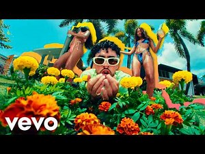 BAD BUNNY - LUNA VIP (feat. DRAKE) [Music Video]