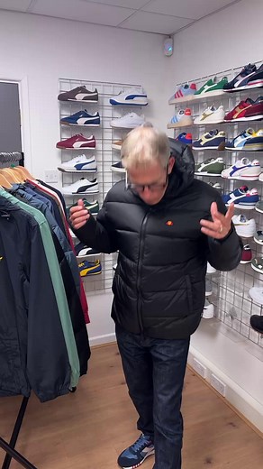 Neil talks great deals on jackets with offers now on up to 35% off all featured styles £50-100. Many great styles on offer, shop jackets today: https://www.80scasualclassics.co.uk/jackets-coats-c20 | 80s Casual Classics