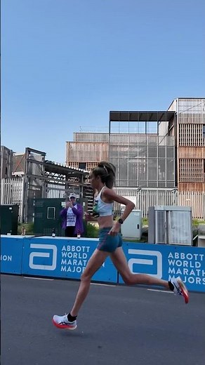 EILISH MCCOLGAN 2:24 MARATHON FORM - LONDON 2025
