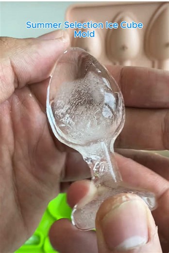 Summer Essentials: Innovative Ice Cube Molds for Drinks