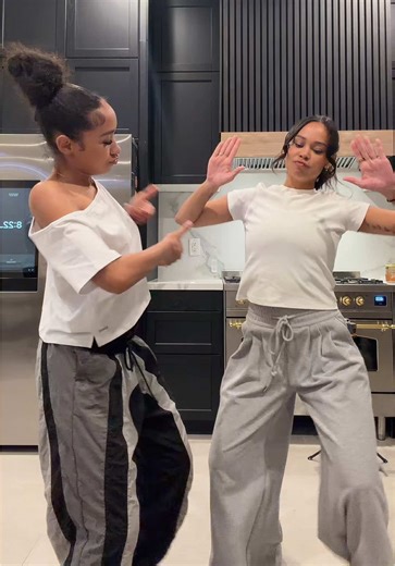 Happiest birthday to my best friendddd! Saving the sap and tears for later, TURN UPPPPP! I love you so much @Da’ana Williamson 💕