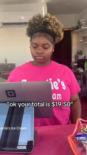 52K views · 23K reactions | Total is $19.50… they hand me $20… then 50¢… and now I’m confused 滋 #SweetiesIceCream #OrlandoIceCreamShop #OrlandoIceCream | Sweetie’s Ice Cream | Facebook