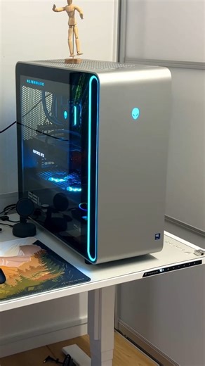 Kizzy on Instagram: "Alienware Area-51 with RTX 5090 is a monster in performance but also in price. Check out my full review on YouTube. Link in bio #alienware #alienwarearea51 #gamingpc #rtx5090"