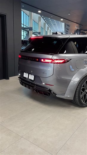Touchdown. The Second Ever 2024 LUMMA CLR RS Customer Car, Brand New With Just 30km, D350 HSE Dynamic… More Details To Follow Soon… Absolutely Stunning. #pharoahauto #pharoahgroup #rangerover #d350 #lumma #lummaclrrs #southafrica #johannesburg | Pharoah Group