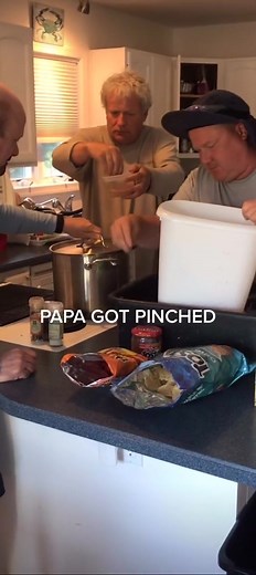 Crab Pinching Mishap: How to Handle Crabs Safely