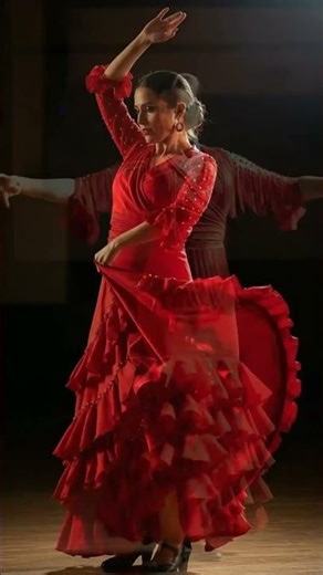 #dance #flamencorumba #flamenco #gypsysoul #gypsykingsvibes #pasióngitana #fieryflamenco #short