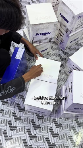 Invision Blind Box Unboxing Experience