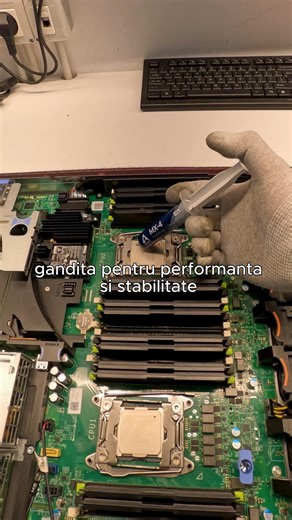Server refurbished Dell R630 – o configuratie personalizata pentru performanta stabila. Echipat cu procesoare dual Xeon v4, 96GB RAM ECC si controller RAID H730, acest sistem este perfect pentru medii enterprise, testare sau proiecte de infrastructura. Link produs : https://shorturl.at/eKGEI #dell #server #intel #xeon #build #premium #refurbished #serverconfig | Server Config | Facebook