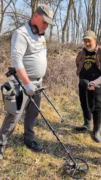 Learning how to metal detect! #metaldetecting #metaldetector