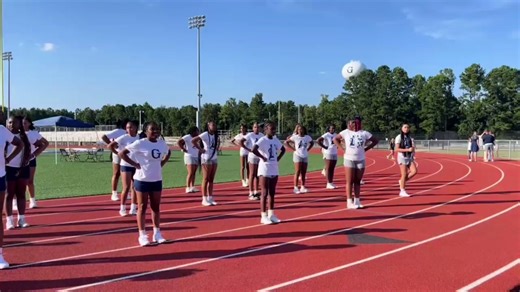 GHS Bulldogs Cheerleaders Rally for Football