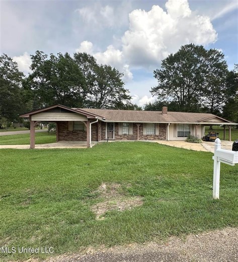 1317 NW Frances Avenue, Magee, MS 39111 (MLS #4125638) :: The CD Group