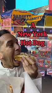 ✨NYC’s Sabrett Hot Dogs hit different! 🌭🗽 #YummoBucko #Vlogger #foodblogger #newyork #hotdog #foodie #timessquare #nyc | Yummo Bucko