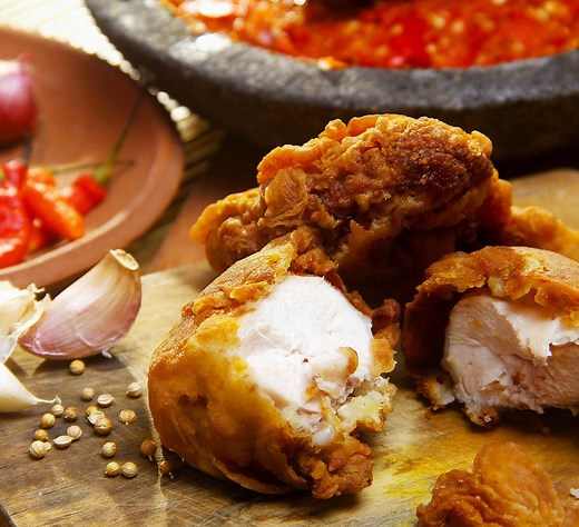 The Oils You Should Be Using To Fry Chicken — Kitchen Season