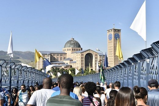 Entenda a origem do feriado de 12 de outubro | CNN Brasil