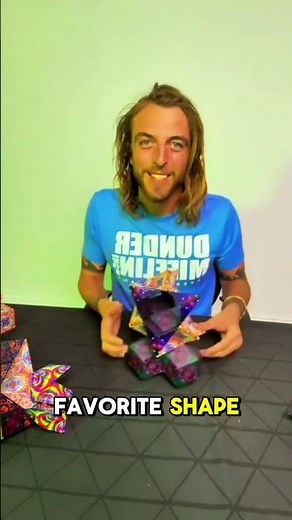 Shashibo is the ultimate magnetic Shapeshifting puzzle cube experience! It’s the perfect thing to