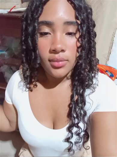 Videos de mereee (@meree.c) con “sonido original - 𝓐𝓵𝓮🤎”