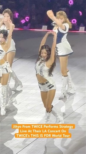 #Jihyo (#TWICE) Performs #TWICEStrategy Live In LA On Their #TWICE_THISISFOR_World_Tour @T‪@TWICE‬KPop