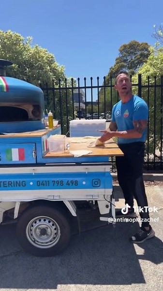 Experience Mobile Pizza Catering with Our Pizza Truck