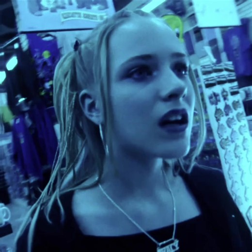 Evie | ib: thirtee13nn | #thirteen #evanrachelwood #tracyfreeland #tracyfreelandedit #thr13teen