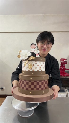 How to Bake a Moist Chocolate Cake at Home