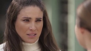 771K views · 20K reactions | Elena imagina que Gerardo huyó con Toña, y al encontrarla la ataca, pero le echa en cara que prefirió la cárcel a seguir más tiempo con ella ▶️ Este viernes no te pierdas el GRAN FINAL de #PerdonaNuestrosPecados a las 6:30 p. m. #ConLasEstrellas | Novelas Las Estrellas | Facebook