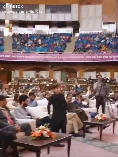 I'M HAMMAD SAFI BEFORE 2020😍AFTER🥰🇵🇰#pakistani #hammad_safi_official #before #after #trending #song #illu #fyp #dildilpakistan #slowmo #viral #gro