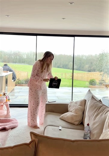 a proper whiz around weds 🫧💕 #cleaningvlog #cleaningmotivation #cleanwithme #cleaning #speedcleaning