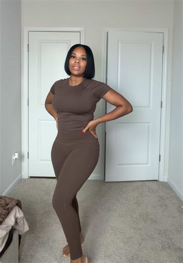 Ultra soft brown top & leggings #glowmode #ultrasoft #leggingsoutfit | Leggins Outfit Ideas