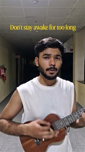 Singing Deathbed(Coffee for your head) on ukulele while skateboarding ‪@Powfu‬ ‪@Beabadoobee‬