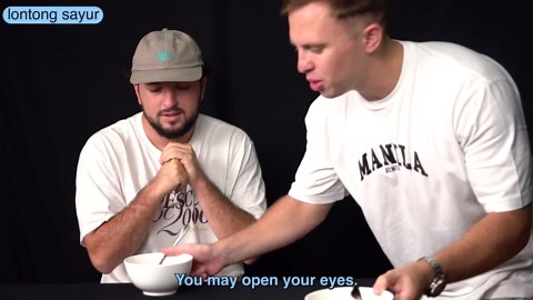 Westerners React to Indonesian Food for the First Time