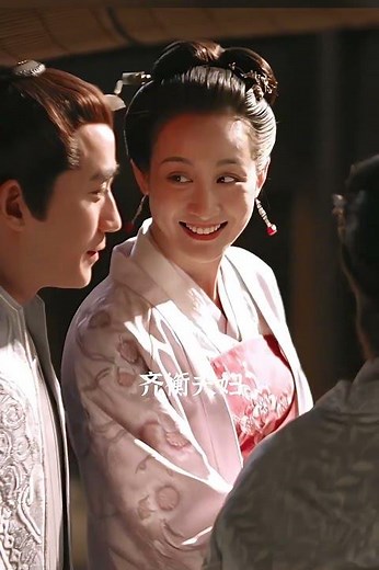 锦上添花容易 雪中送炭难啊 明兰满月酒最后大家都来的这刻也太感人了#知否知否应是绿肥红瘦