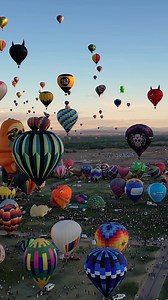 Visit the world’s largest hot-air balloon festival at the ExxonMobil Albuquerque International Balloon Fiesta® October 4-12, 2025 🎥: Jesse Sansom | Visit Albuquerque
