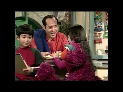 Sesame Street: 3968--Rosita draws pictures of her Sesame Street friends.