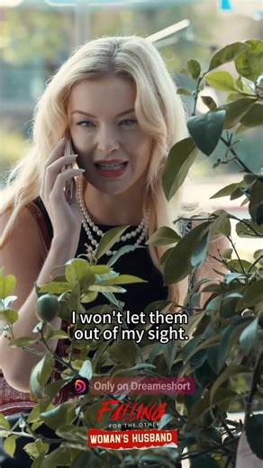 👇Watch the full 🔗https://dreameshort.com/?pid=Dreameshort_KOCX&campaign=Dreameshort_KOC_WP&code=211220110-1165 🎄🔥🎬Annika accidentally witnessed her husband's affair with his mistress, who was planning to transfer her assets. Just as Annika was struggling to find evidence, a tall, handsome patient appeared at her clinic. He turned out to be the mistress's husband! The two, both hurt by their marriages, formed a partnership, but things go off track. #shortdrama #shorts #drama #dramashorts #re